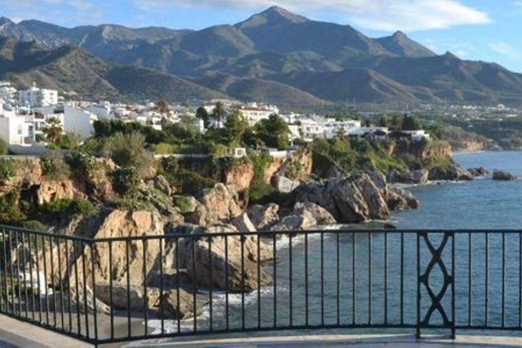 Casa Rocio En Nerja Apartment Exterior photo